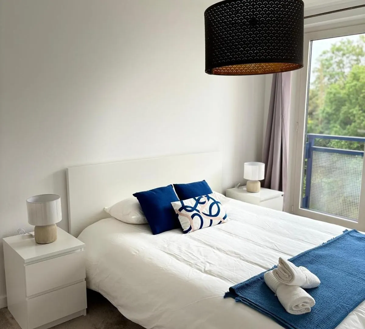 Charming Apartement Luxembourg City Center, Parking, Balcony contacts
