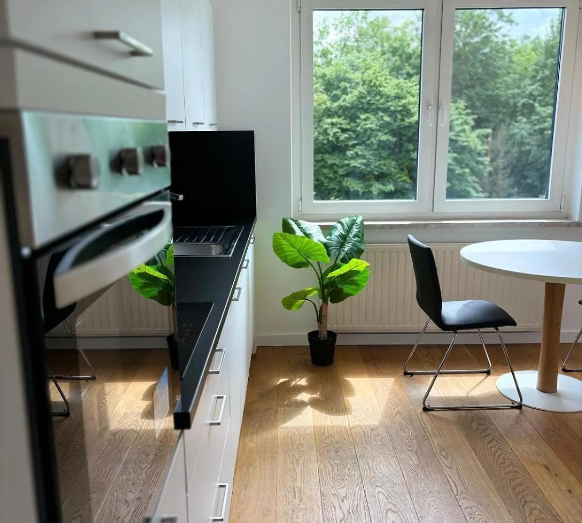 Charming Apartement Luxembourg City Center, Parking, Balcony 0*,